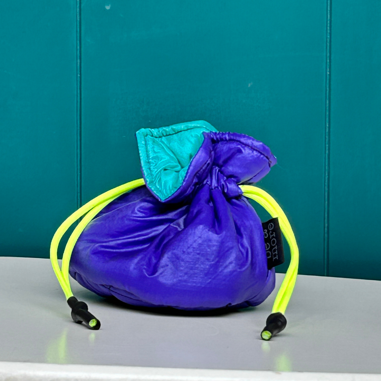 Mini-pouch skydive