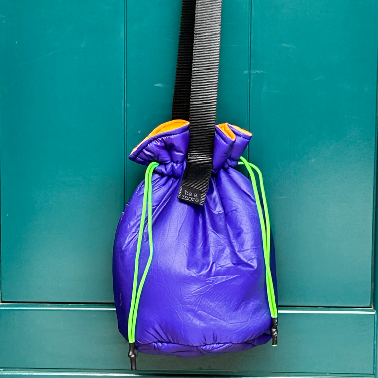 Pouch bag skydive