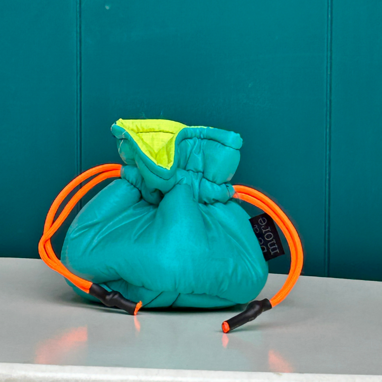 Mini-pouch skydive