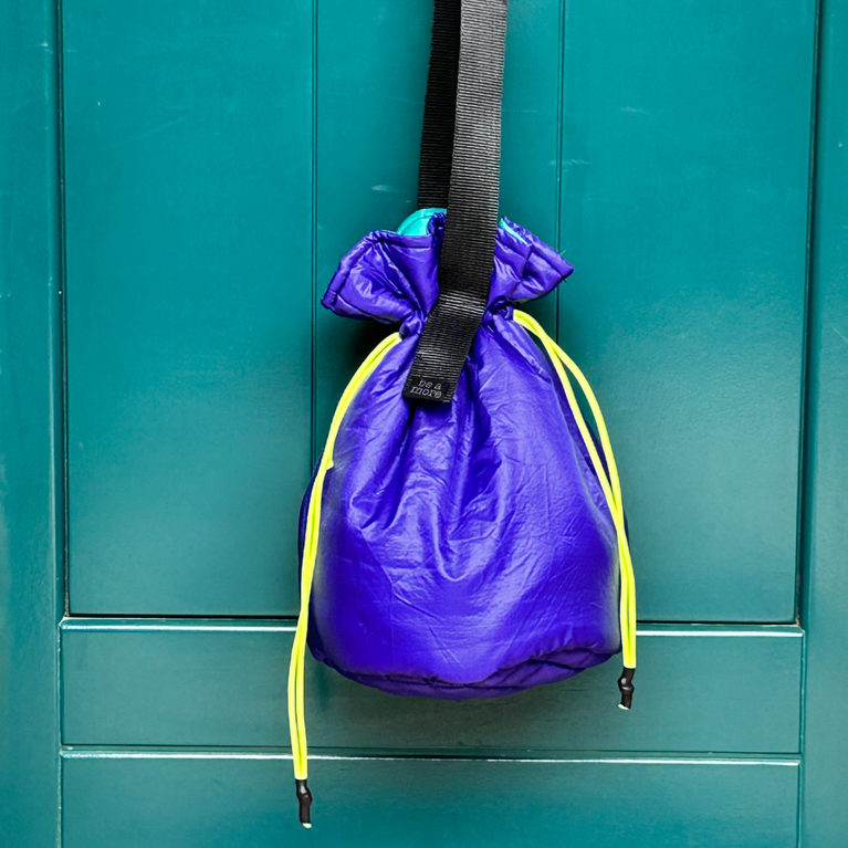 Pouch bag skydive