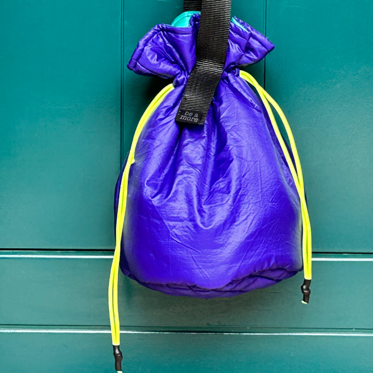 Pouch bag skydive
