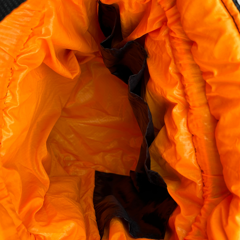 Pouch bag skydive