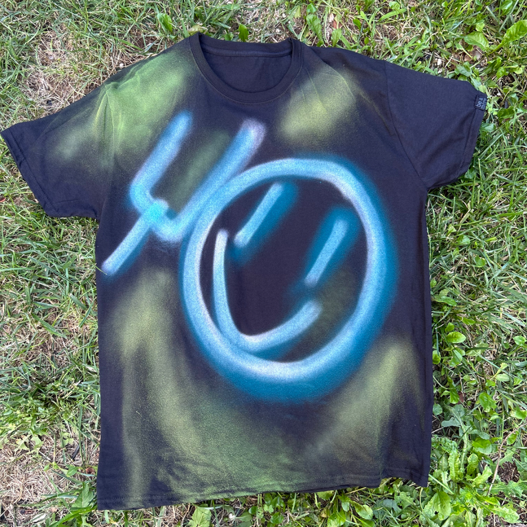 t-shirt street art #10